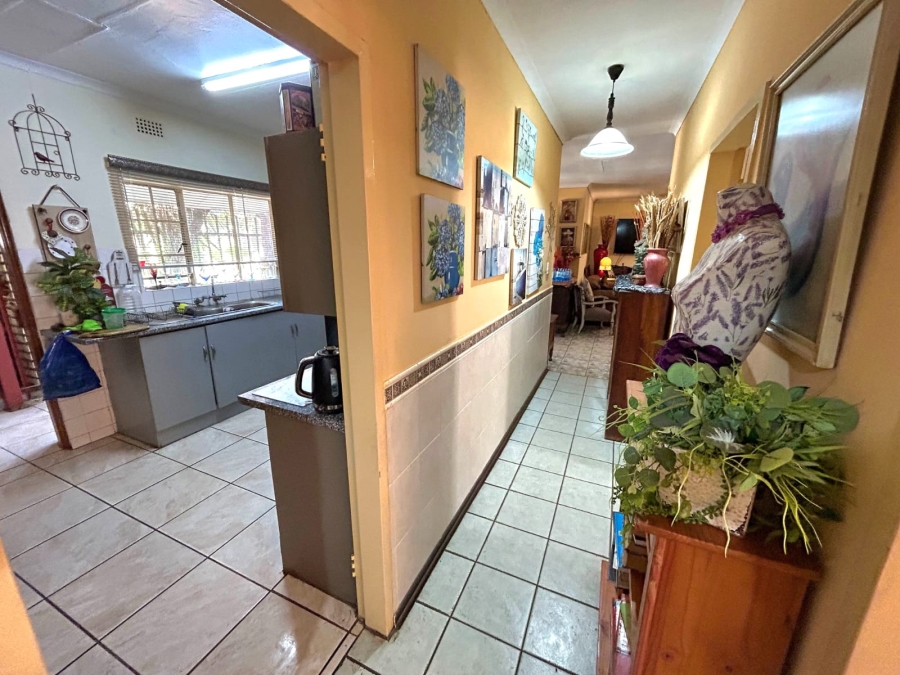 6 Bedroom Property for Sale in Brits North West